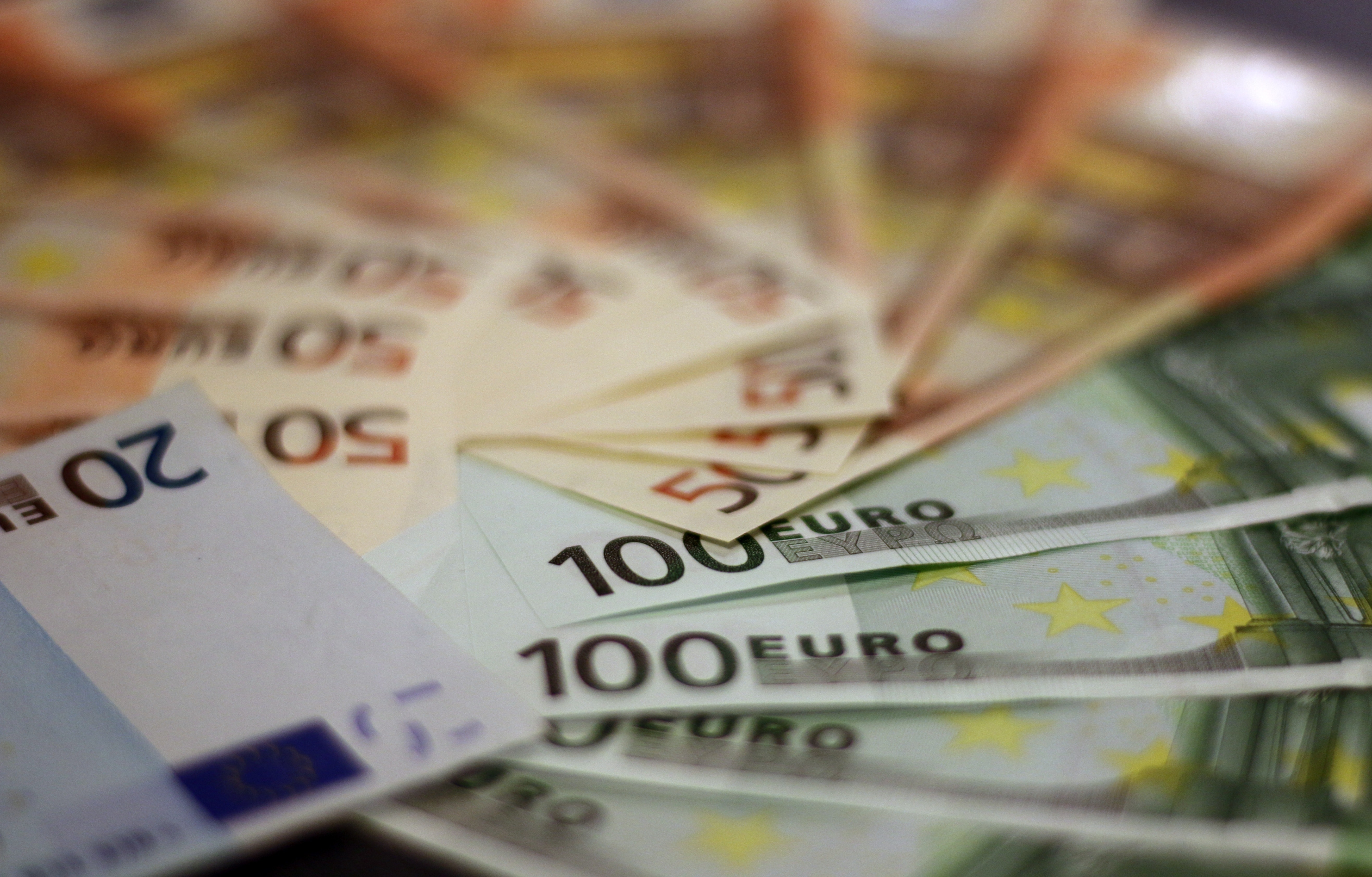 bank-notes-bill-bills-259100