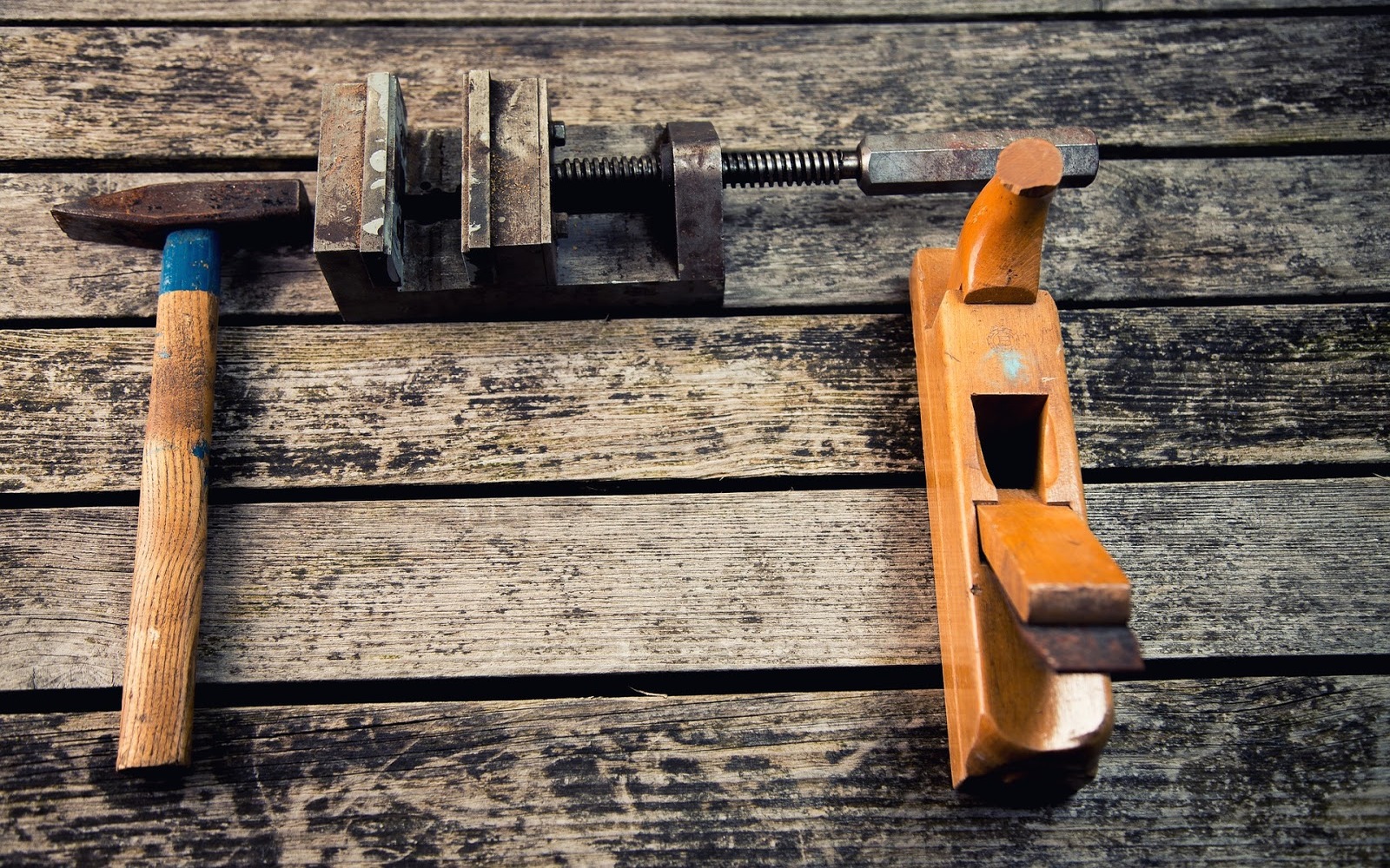 costruire-una-casa-in-legno:-autorizzazioni,-tempi-e-sicurezza